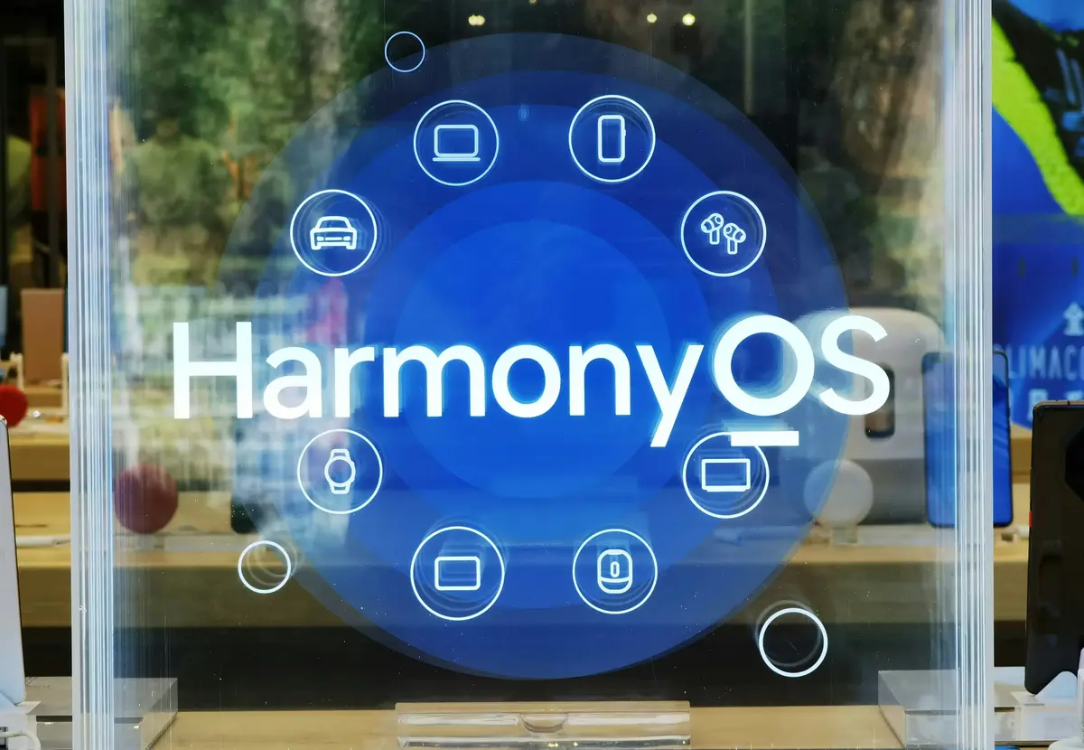 HUAWEI представила HarmonyOS 7: «стеклянный» интерфейс и повышенная производительность